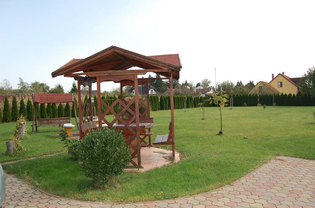 Mediterran Vendeghaz Nagyatad Exterior photo
